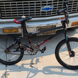 Free Agent Maverick BMX Bike