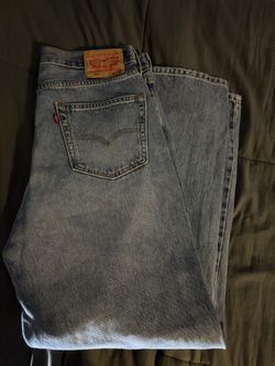 Levi’s Jeans 34-32 Cut 