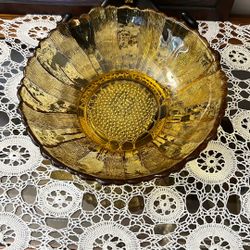 Vintage Anchor Hocking Country Garden Honey Gold Glass Bowl  10”Wx3”H