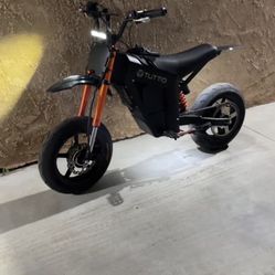 tuttio with super moto