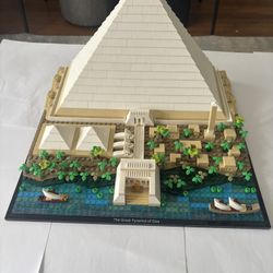 Lego Pyramid 