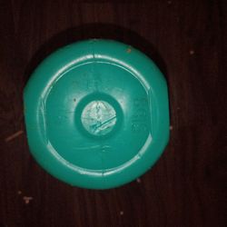 (1) 5 Lb Dumbbell