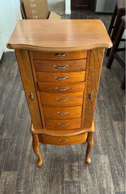 Antique jewelry box