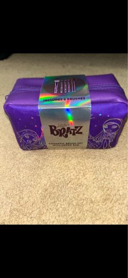 Bratz Cosmetic Brush Set + makeup bag