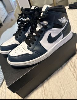 Air Jordan 1 mid