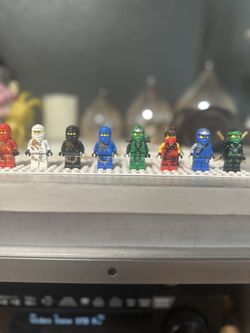 Lego Ninjago Lot (read description)