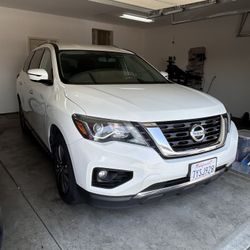2017 Nissan Pathfinder