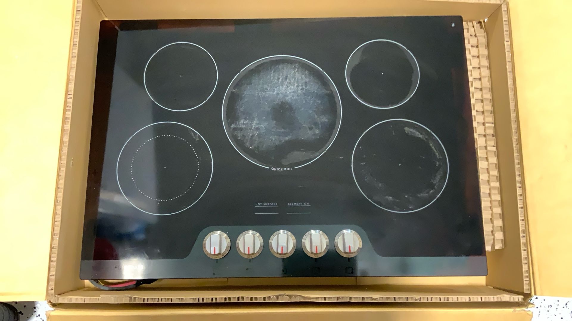 Frigidaire 30`` Electric Cooktop