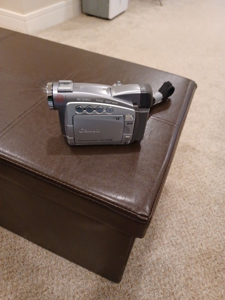 Canon Digital Video Camcorder NTSC ZR85