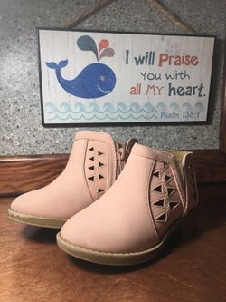 Pink little Girl 🐷 Ankle Boots 🌸