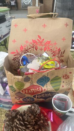 Holiday gift bag assortment