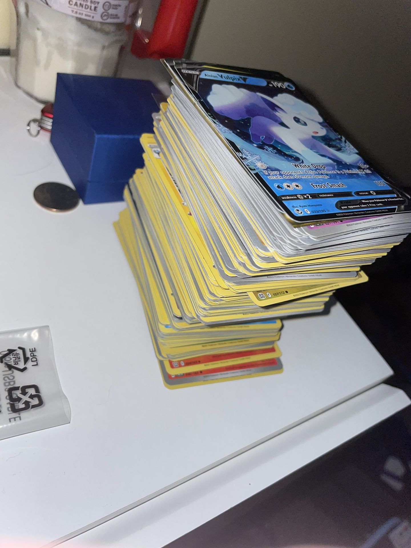 315 Pokemon Cards With Binder
