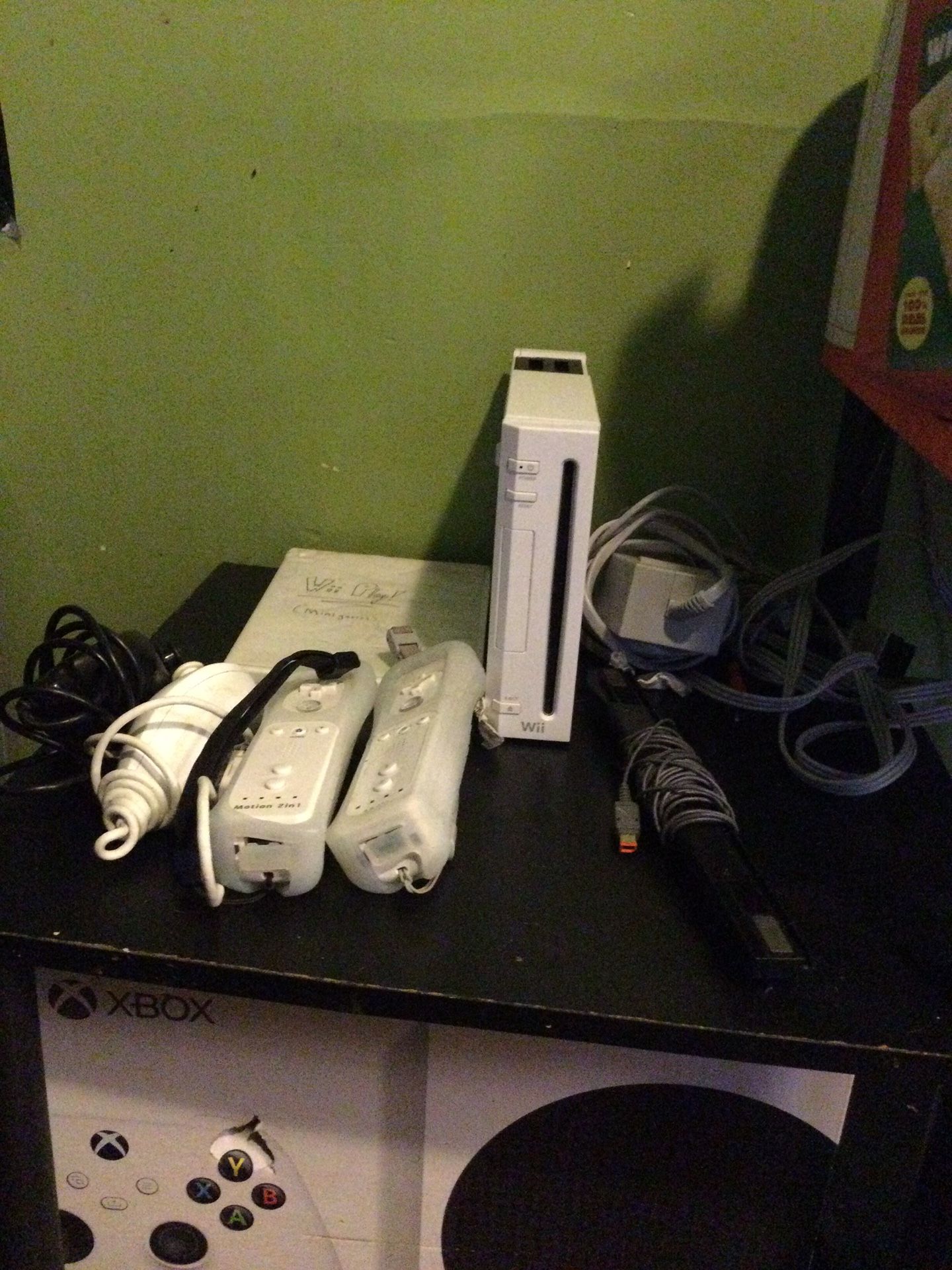 Nintendo Wii Bundle Comes With 2 Wii Motion Remotes, 2 Nunchucks, 2 Censors, + Wii Play Game! 
