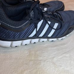 Men’s Adidas Tennis Shoes Size 12