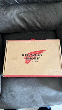 Women’s safety toe boots