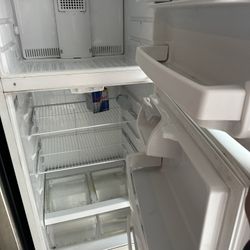 GE  Fridge 