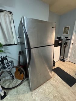 Fridgaire Gallery Refridgerator