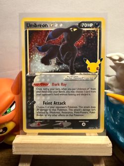 Umbreon Gold Star - Celebrations Pokémon Card 17/17 Holo