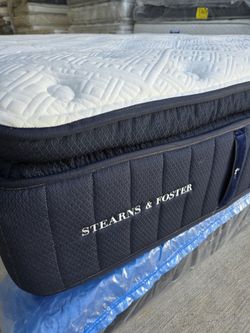 King Sizes Mattress And Box Spring 