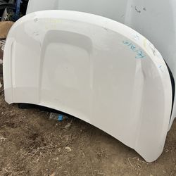 Hood Ford Explorer 2014