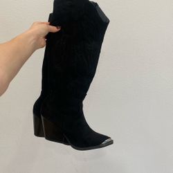 Women’s Suede Black Boots  