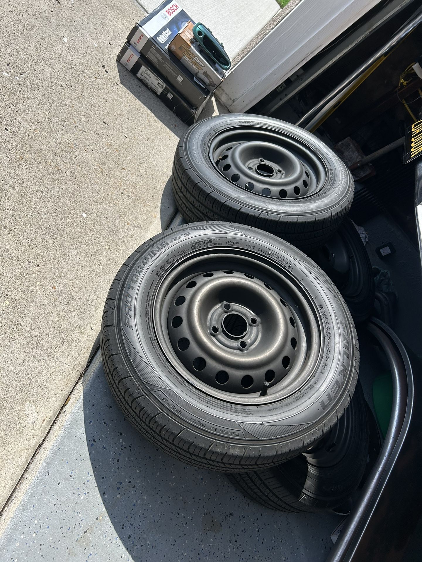 4x100 Honda civic Steelies With Good 185/65/14 Tires