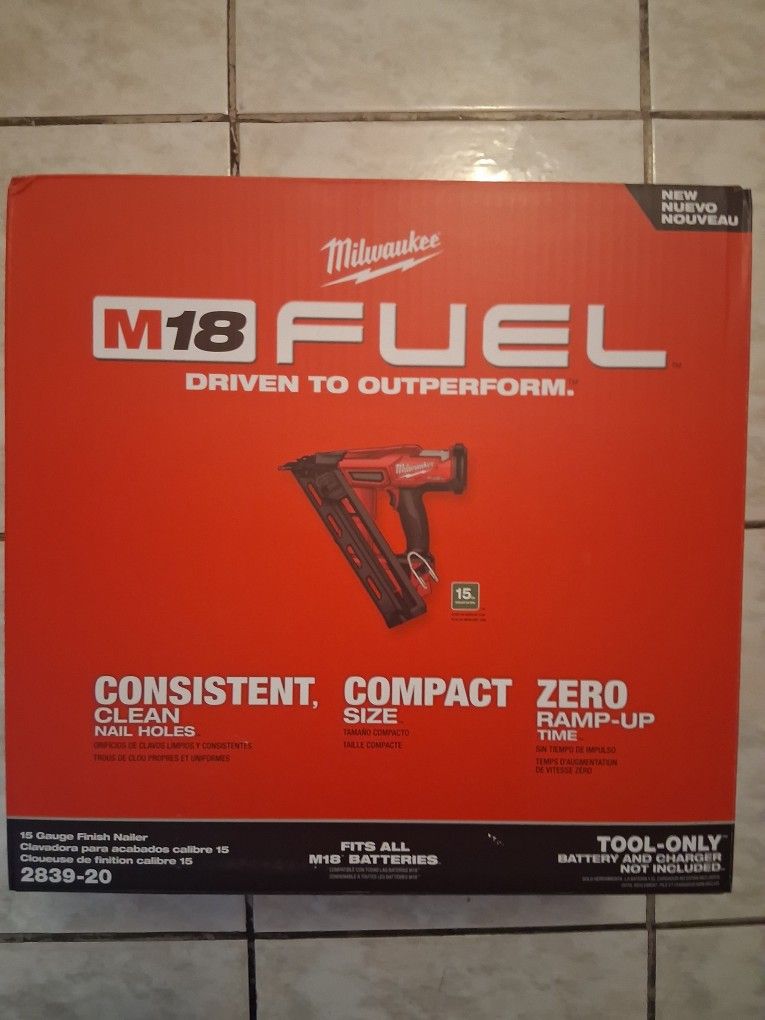 Milwaukee Fuel M18 15 Guage Finish Nailer ( Tool Only )