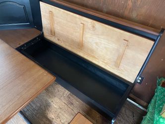 Kitchen table / storage