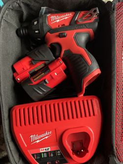 Drill with 2 batteries