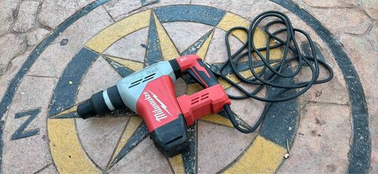 Milwaukee 1-9/16 in sds max hammer drill not working