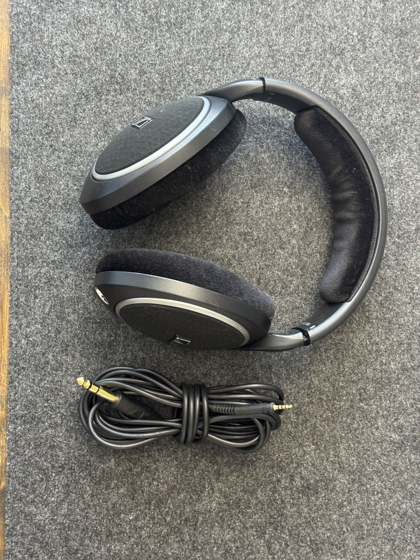 Sennheiser HD 558 Headphones