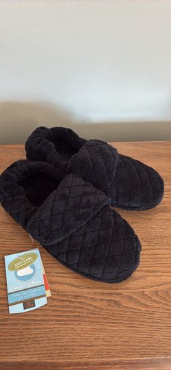 New acorn women’s span slippers 8/9