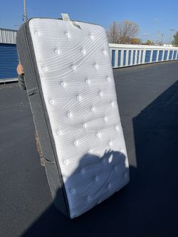 Twin Pillow Top Mattress