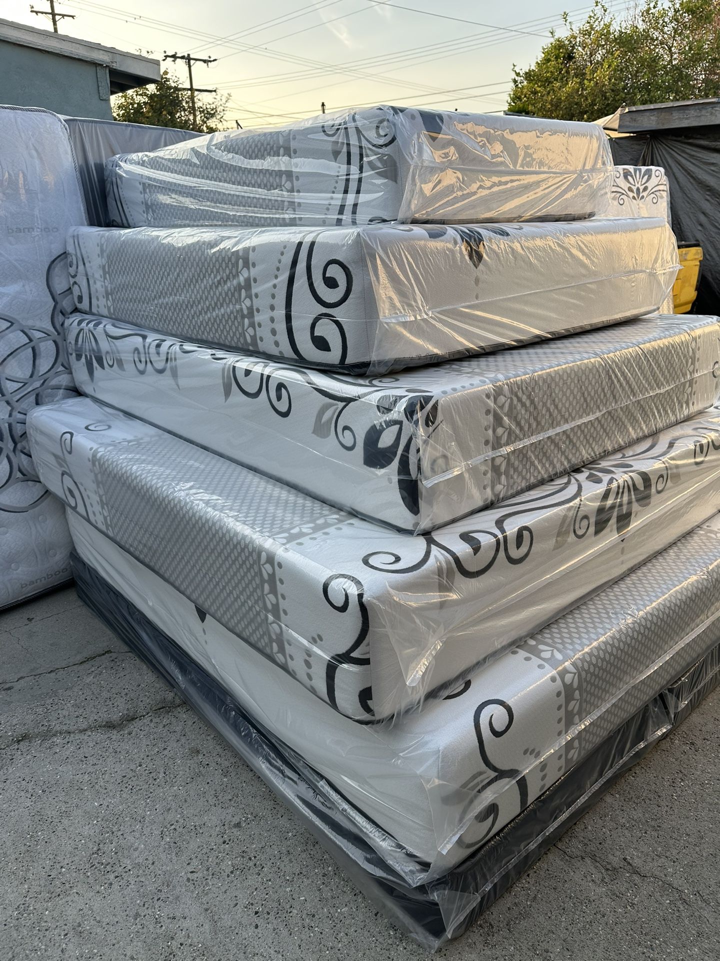 Queen Size Gel Memory Foam Mattress 12” New. All Sizes...
