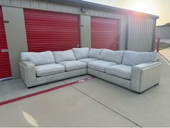 *FREE DELIVERY* Beige L Shaped Sectional Couch