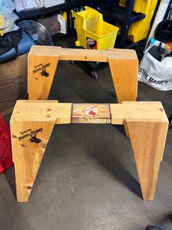 Sawhorse stands