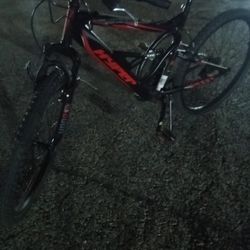 Hyper mountain bike perfect condition looking for 75 -100  price CAN be negotiable