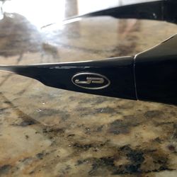 Jonathan Paul ombré fit over sunglasses