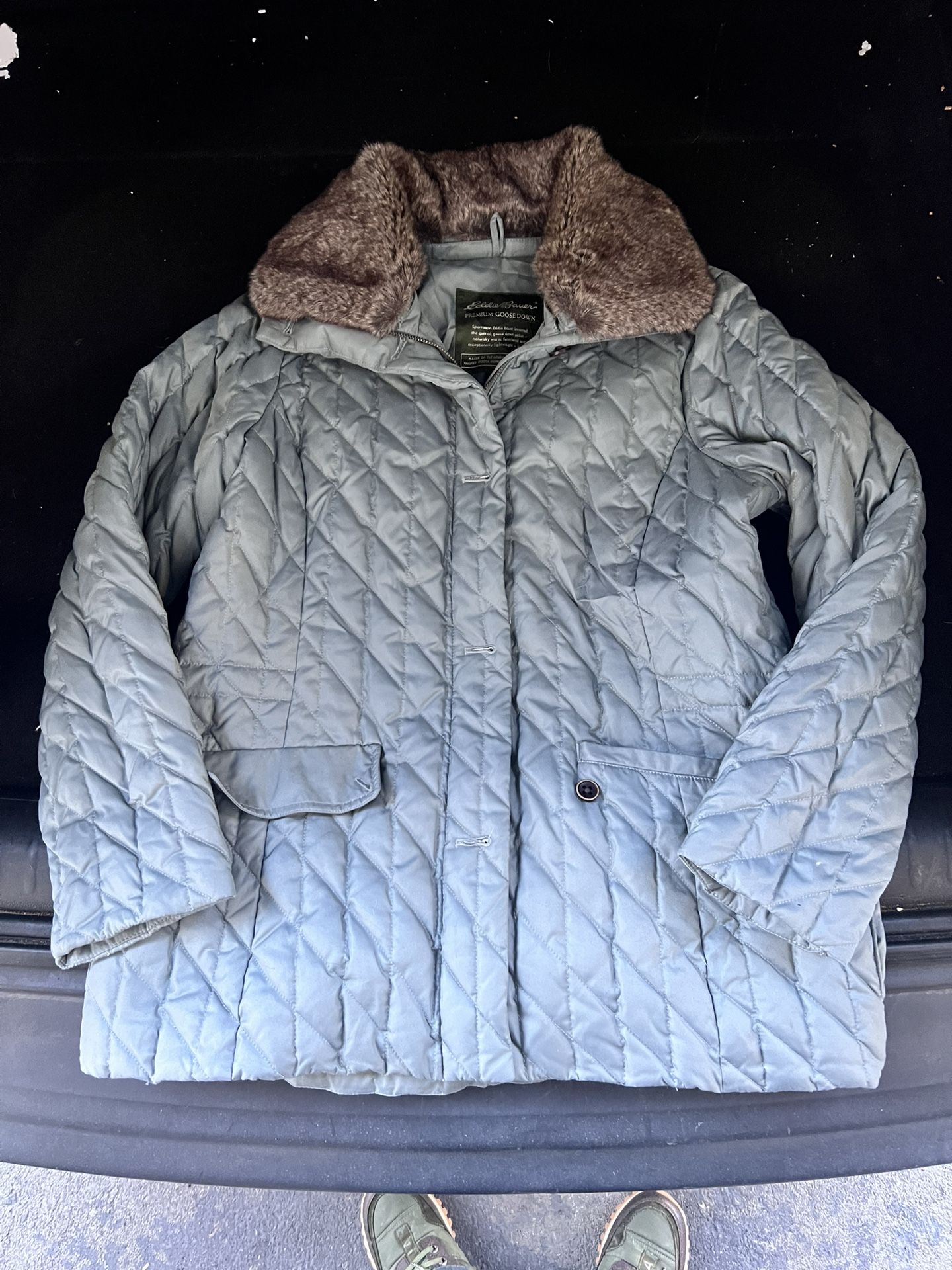 Jacket /Coat *** Eddie Bauer ***