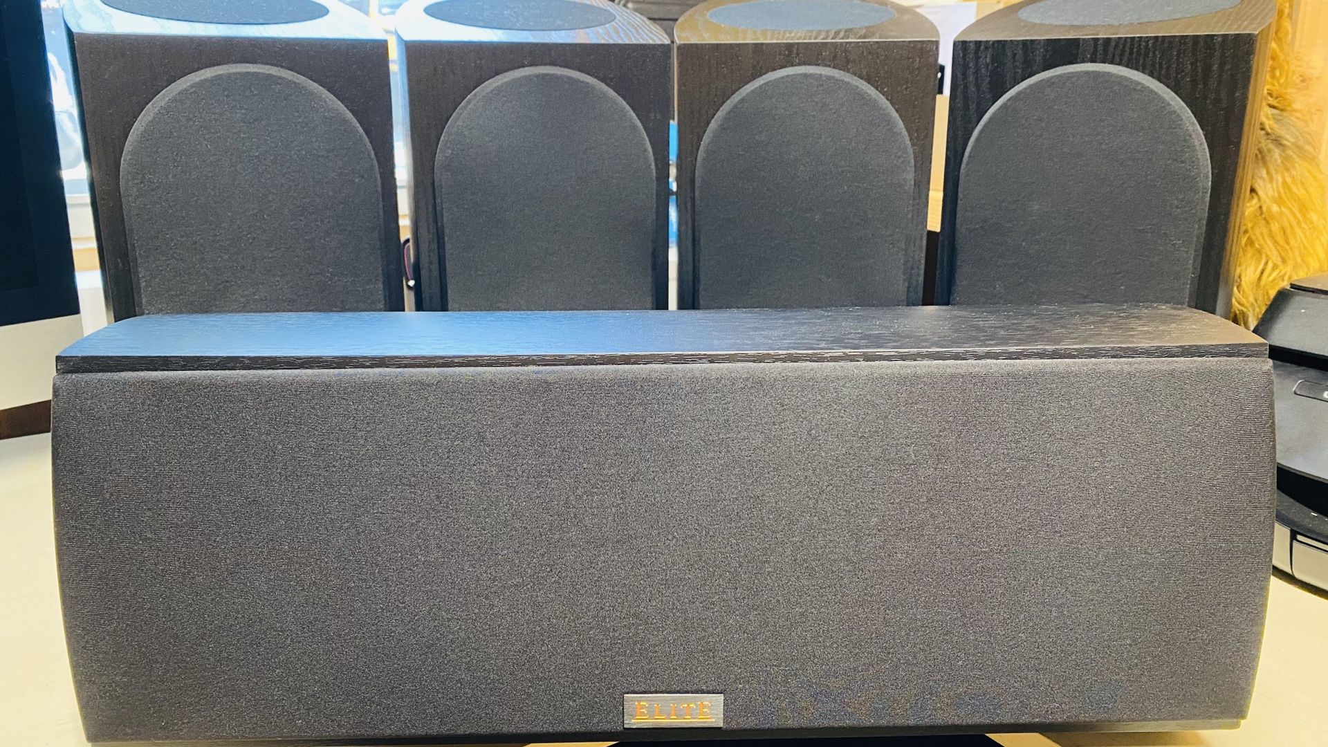 I'm selling 4 Pioneer SP-BS22A-LR Dolby Atmos Speakers. And a ELITE Center Channel. I bought these to try out Dolby Atmos. Now I know it’s amazing.