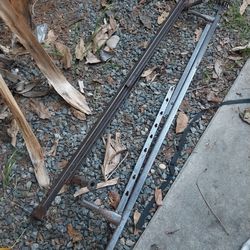 Bed metal frame legs