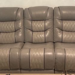 Loveseat Reclinable And Sofá Both For 450