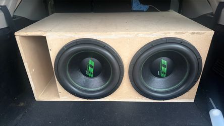 2 deaf bonce apocalypse 15s dual 2 ohm in custom ported enclosure.
