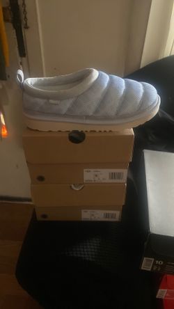 UGG