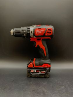 MILWAUKEE M18 HAMME DRILL W BATT #35176