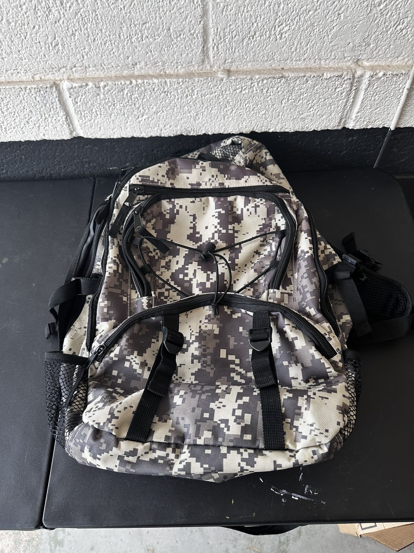 camo backpack 