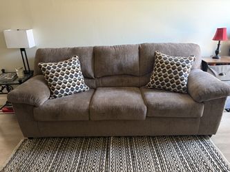 Lane Home Solutions 3-seat sofa.