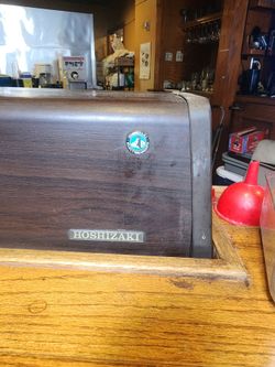 Hoshizaki sushi case