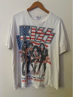 2000s Kiss band tee