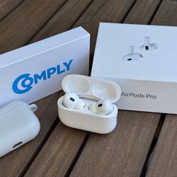 Apple AirPods Pro 2 Lightning Earbuds With Accessories